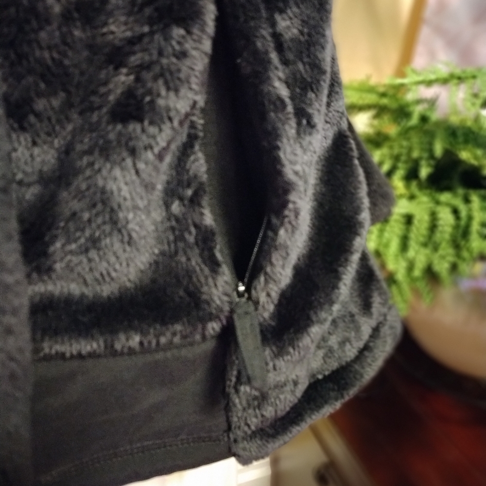 Very Soft Furry Jacket - Picture 5 of 16